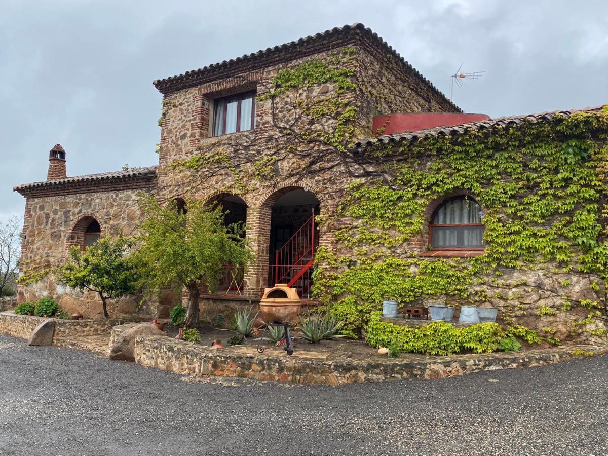 Casas Rurales Monasterio De Rocamador Almendral Esterno foto