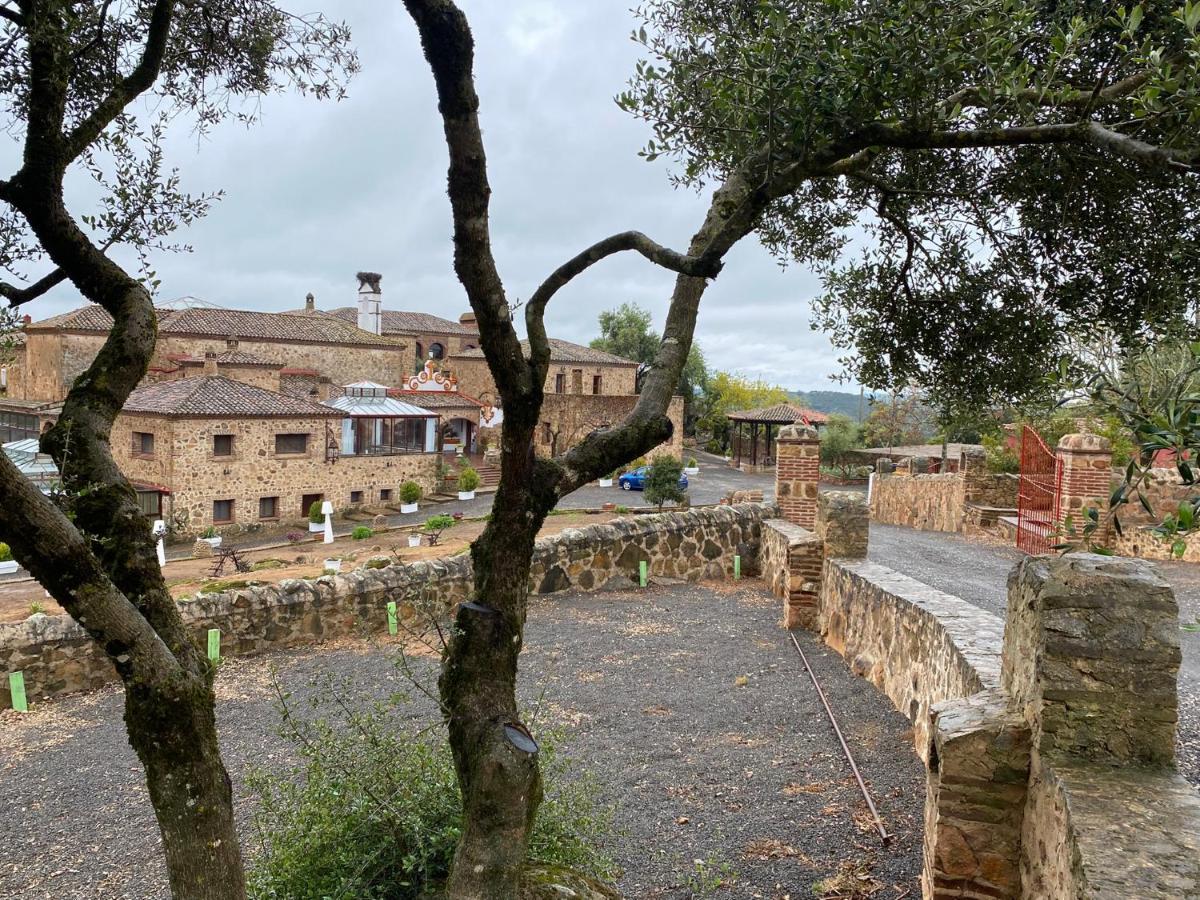 Casas Rurales Monasterio De Rocamador Almendral Esterno foto
