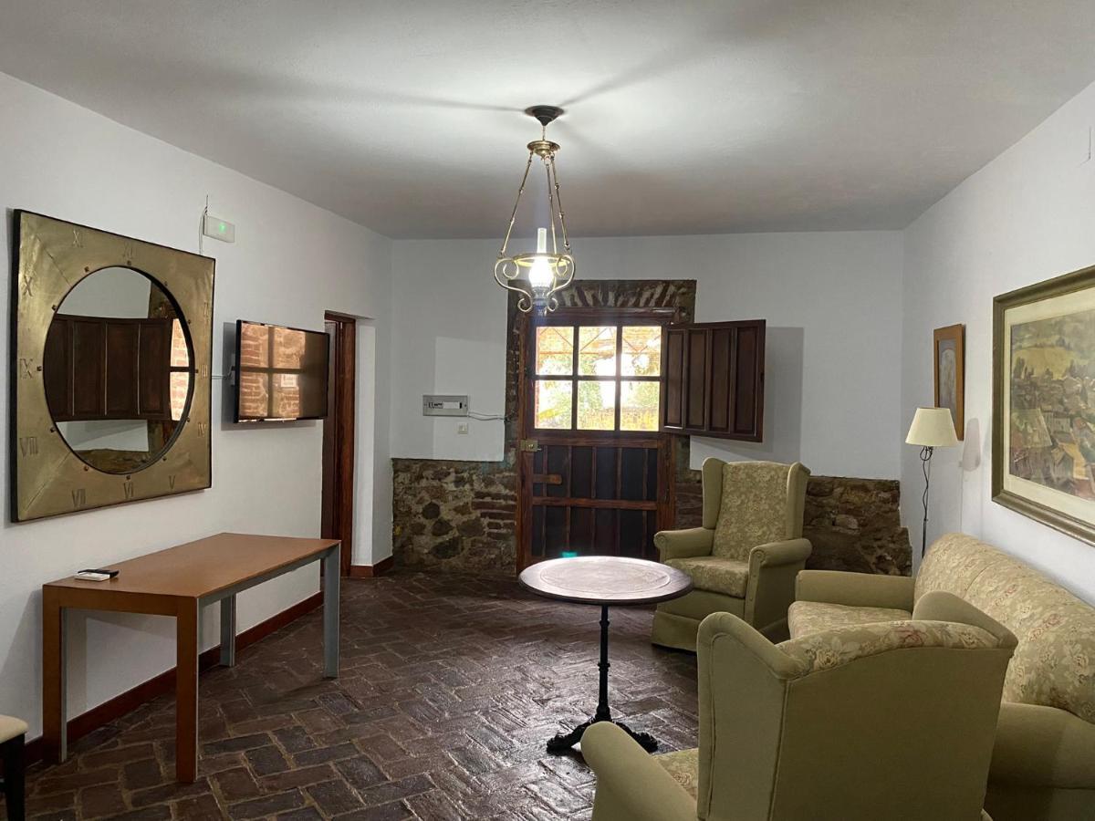 Casas Rurales Monasterio De Rocamador Almendral Esterno foto