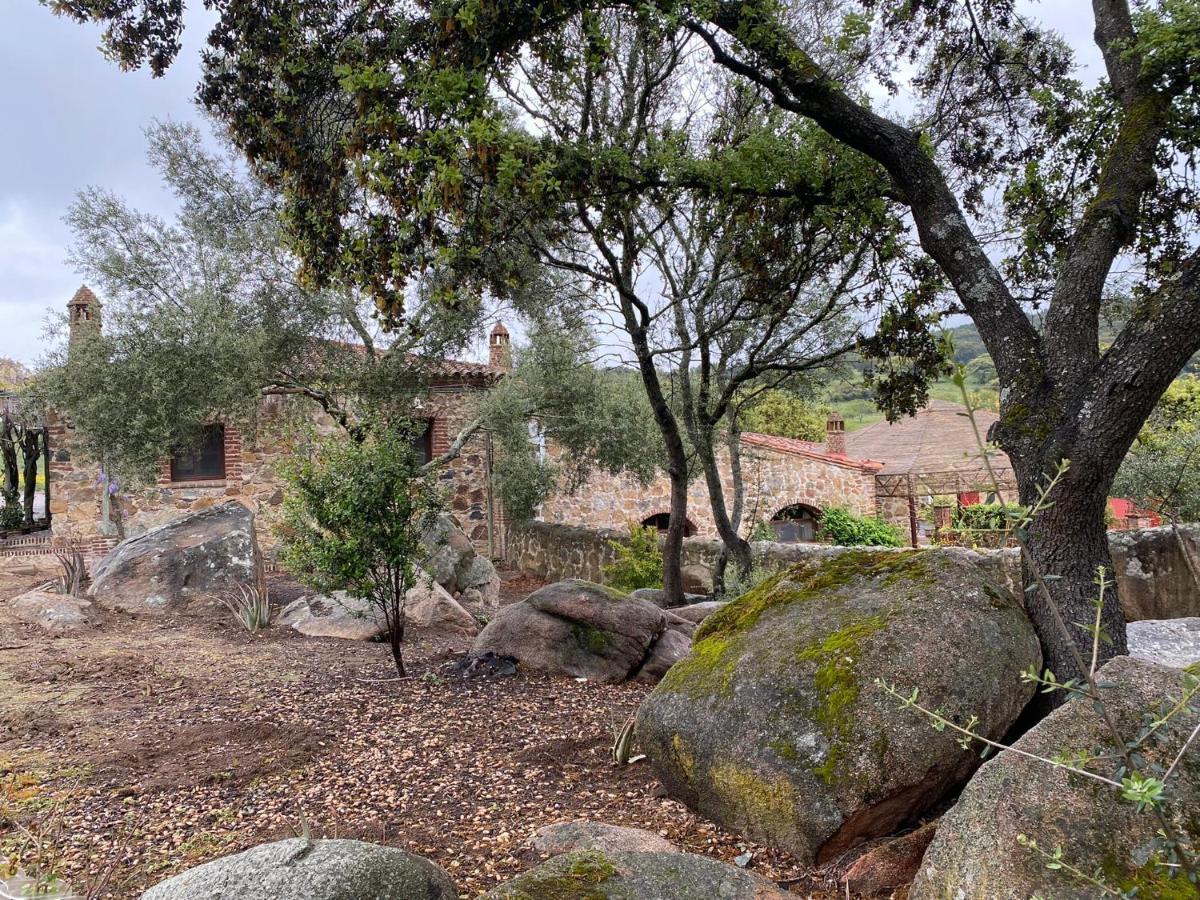 Casas Rurales Monasterio De Rocamador Almendral Esterno foto