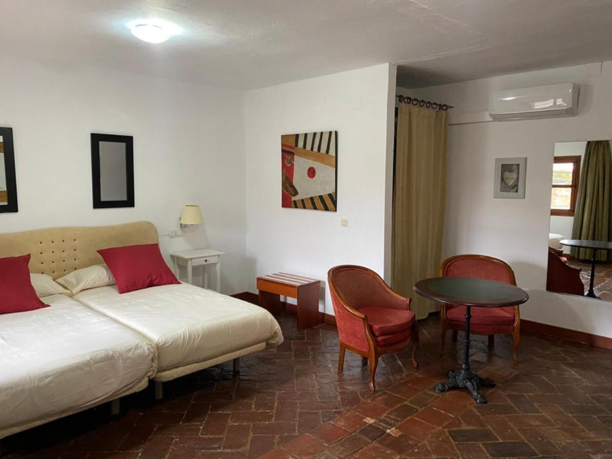 Casas Rurales Monasterio De Rocamador Almendral Esterno foto